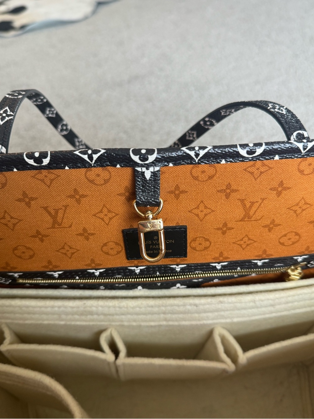 Louis Vuitton Orange and Black Monogram Neverfull Tote- Limited Edition. - Picture 11 of 13